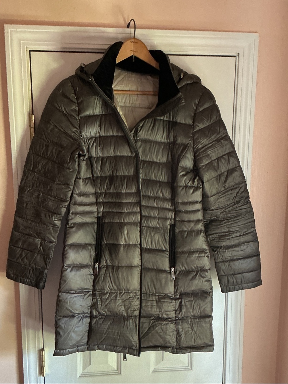 Andrew Marc Olive Quilted Long Puffer Coat with Hood excellent condition